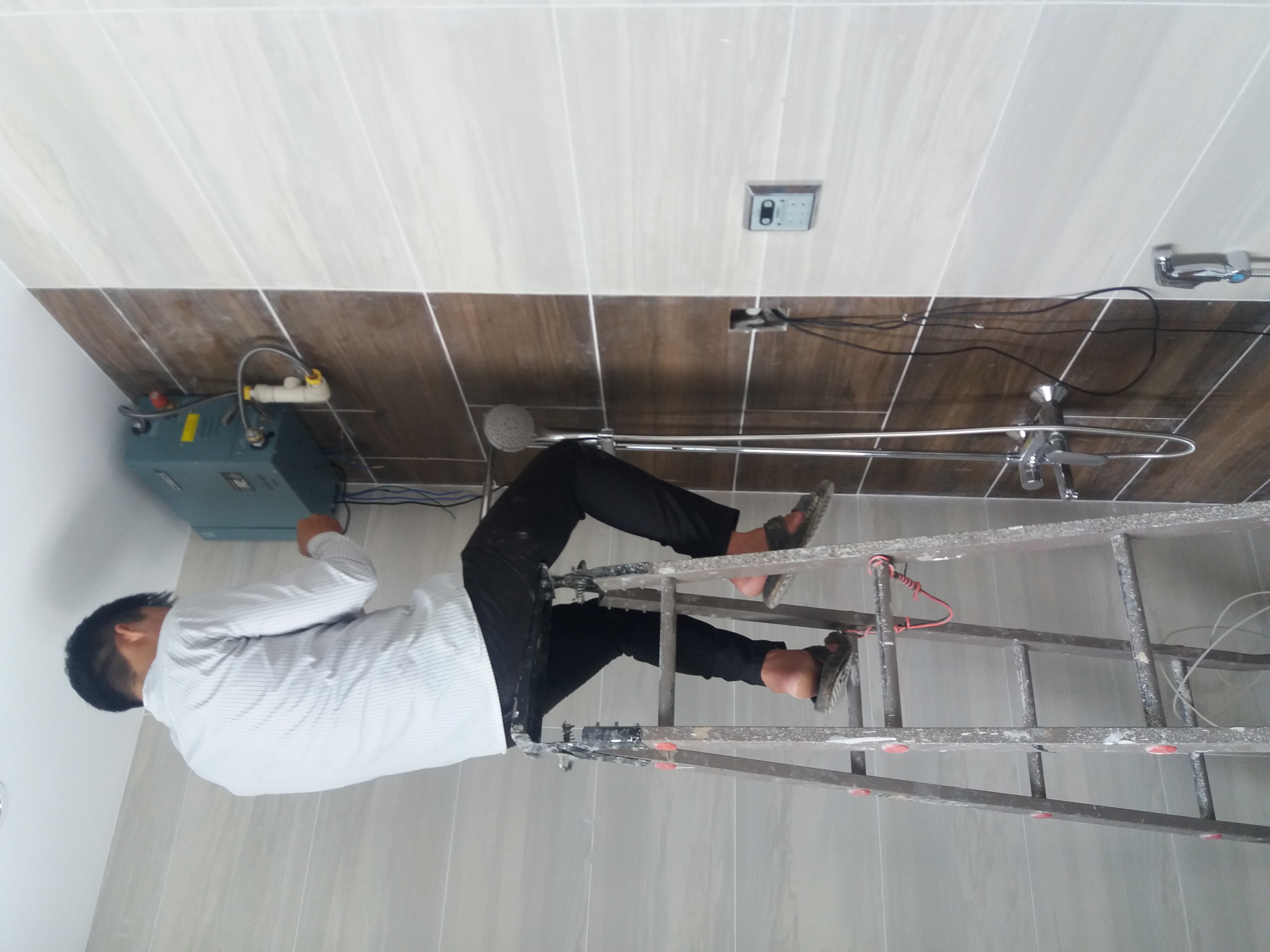 LAP DAT MAY XONG HOI GIA DINH 2